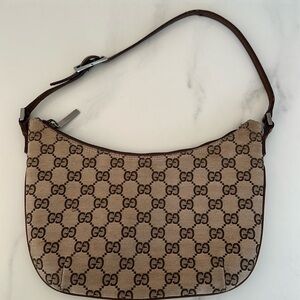 Gucci crescent purse